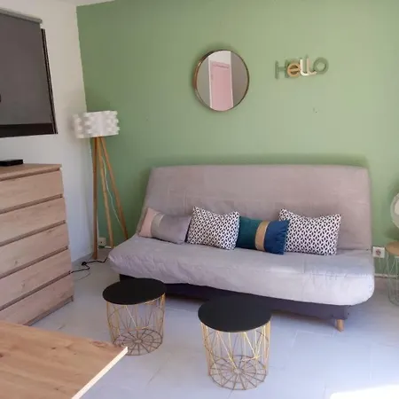 Saint Loup- Particulier Apartment
