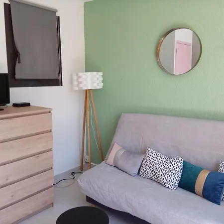 Saint Loup- Particulier Apartment