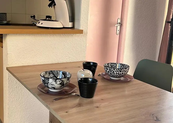 Saint Loup- Particulier דירה