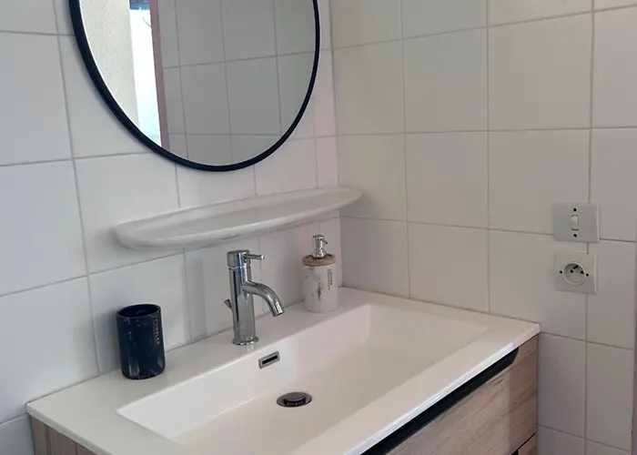 Saint Loup- Particulier דירה *